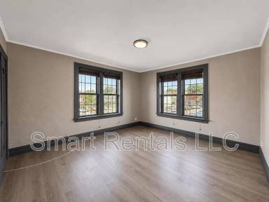 Main picture of 4729 Morganford Rd