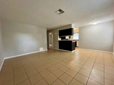 Main picture of 7635 Green Rd