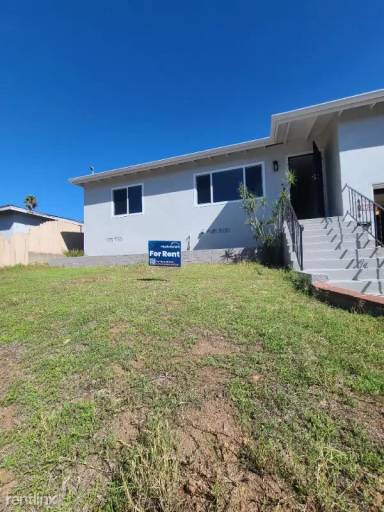 Main picture of 5026 Auburn Dr