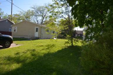 Main picture of 715 Barlow St