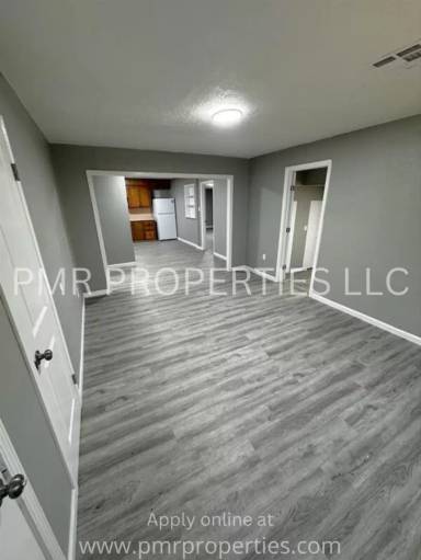 Main picture of 1804 NW Kingsbury Ave