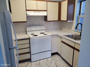 Main picture of 55 Highland St