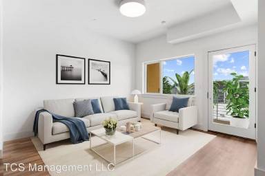Main picture of 3029 W Glenwood Ave
