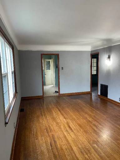 Main picture of 921 E Alder St