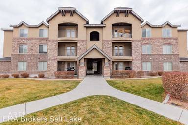 Main picture of Ridgestone Condominiums