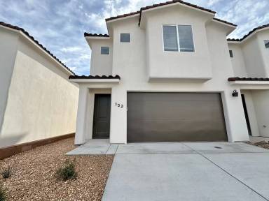 Main picture of 152 N 2480 W