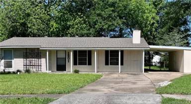 Main picture of 1501 Francis St