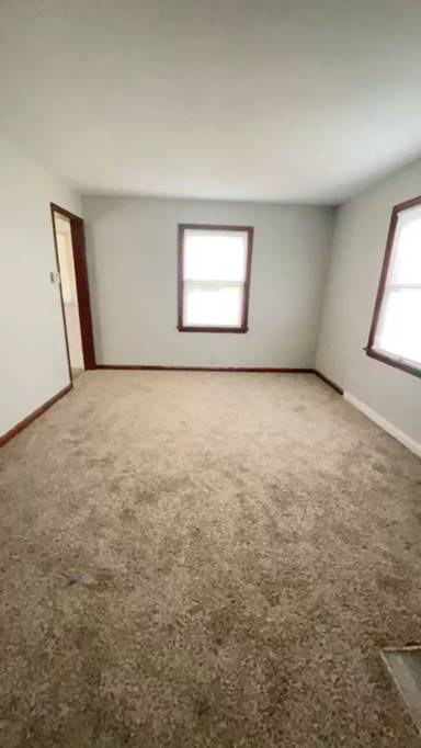 Main picture of 2208 S Beacon St