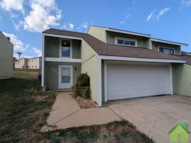 Main picture of 16600 W 141st St