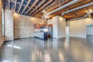 Main picture of 116 E Market St