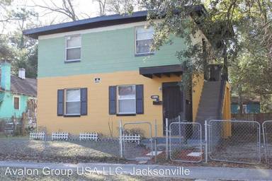 Main picture of 1552 W 35th St