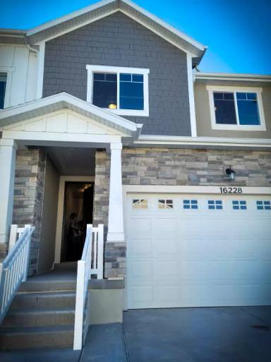 Main picture of 16228 S Truss Dr