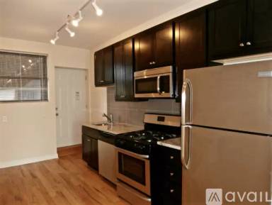 Main picture of 1634-1636 W North Shore Ave
