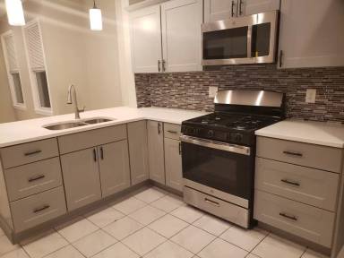Main picture of 242 Palisade Ave