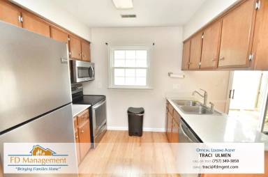 Main picture of 6 Penn Circle Unit C