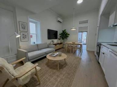 Main picture of 2007 Green St