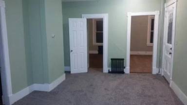 Main picture of 68 South St