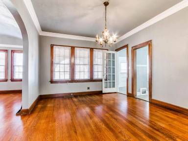 Main picture of 912 NE 21st St