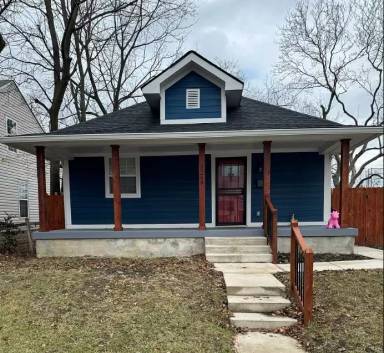 Main picture of 2249 N Parker Ave