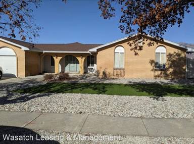 Main picture of 1437 E Silvercrest Dr