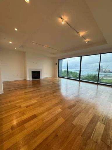 Main picture of 550 18th St