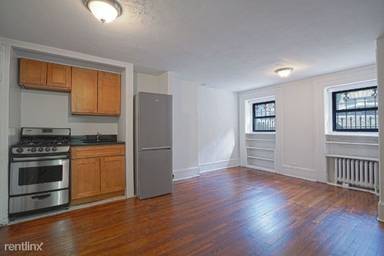 Main picture of 234 West 13th St