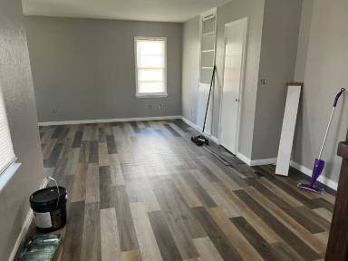 Main picture of 1642 W Britton Rd