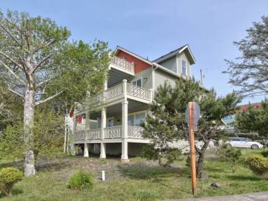 Main picture of 2371 SW Bard Loop
