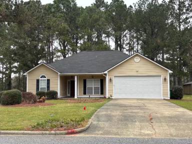 Main picture of 184 Wood Dr