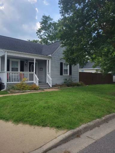 Main picture of 1041 Hugo St