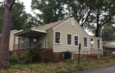 Main picture of 2400 S Harrison St