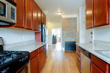 Main picture of 2314 W Shakespeare Ave
