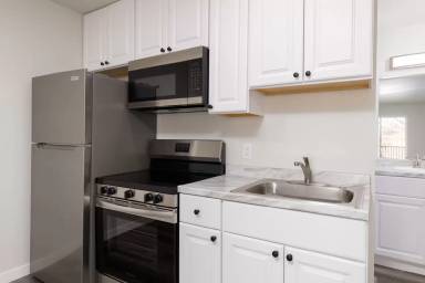 Main picture of 580 Mesa Blvd