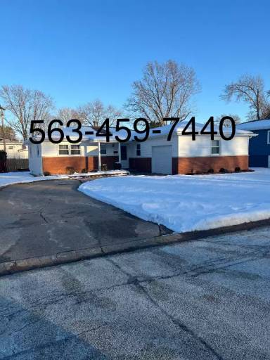 Main picture of 1723 Parkway Dr