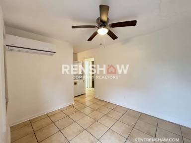 Main picture of 2966 Yale Ave