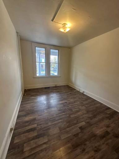 Main picture of 224 E Cottage Pl