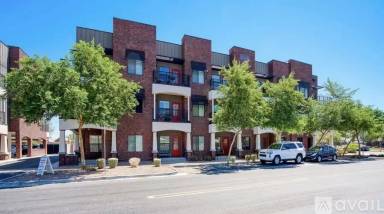 Main picture of 475 N 9th St