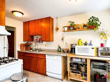 Main picture of 1825 Garfield St NE