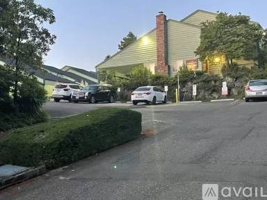 Main picture of 318 S 174th Pl