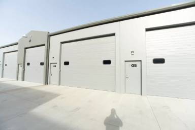 Main picture of 8720 S Elwood Ave