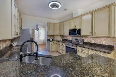 Main picture of 1335 Maplebrook Dr