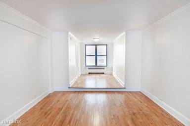 Main picture of 124 E 24th St