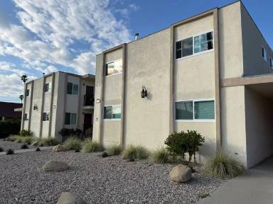 Main picture of 1171 E Meta St