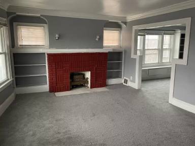 Main picture of 3685 E 143rd St