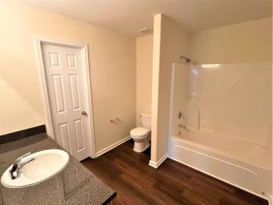 Main picture of 37 Miller Park Cir