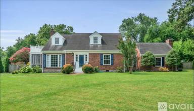 Main picture of 1224 Winding Way