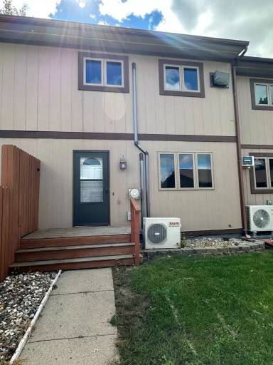 Main picture of 806 14th St NE