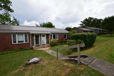 Main picture of 90 Elm Bend Rd