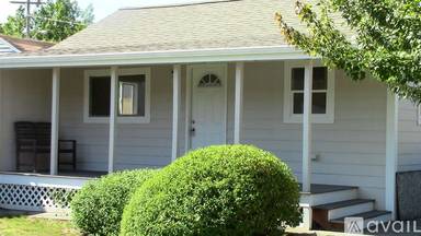 Main picture of 119 Rainier Ave