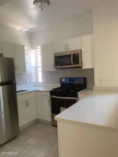 Main picture of 2923 Radcliff Ave